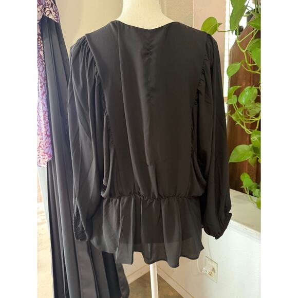 Express Women’s Peplum Blouse Black Size Large NWT - Picture 2 of 2